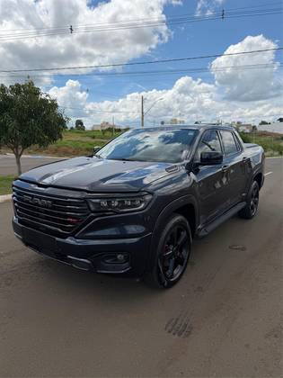 RAM RAMPAGE 2.0 HURRICANE 4 TURBO GASOLINA R/T 4X4 AUTOMÁTICO